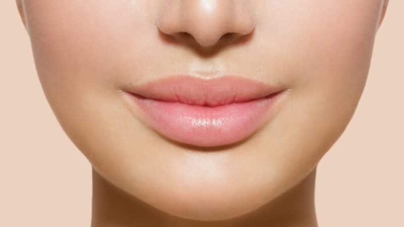 עיבוי שפתיים